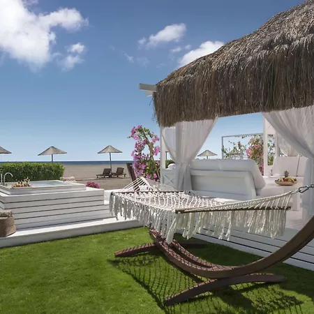 リゾート ヒルトン サリジェルメ ＆ スパ 5*