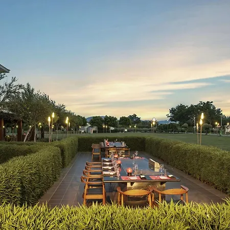 هيلتون ساريجيرم ريزورت آند سبا منتجع 5*