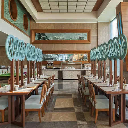 אתר נופש Hilton Sarigerme &