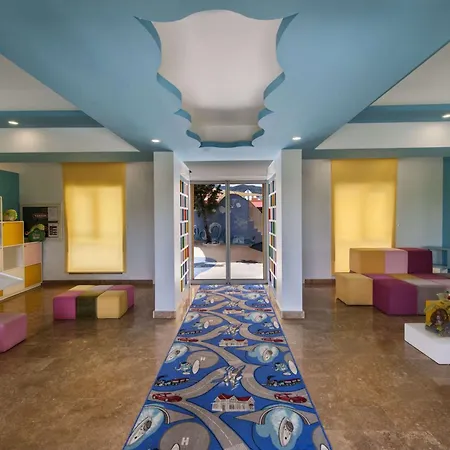 אתר נופש Hilton Sarigerme & 5*