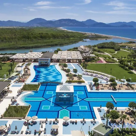 Hilton Sarigerme & Golf Station touristique 5*