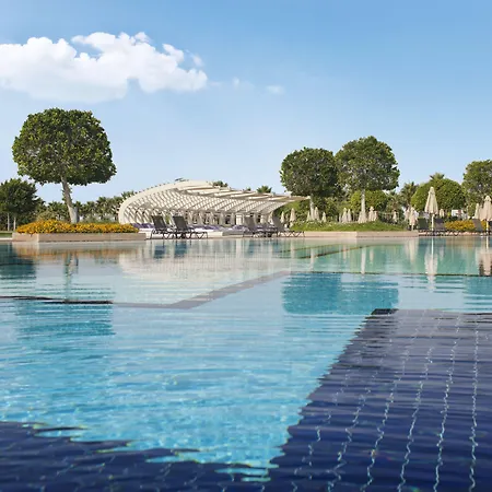 Hilton Sarigerme & אתר נופש 5*